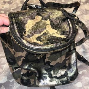 Guess backpack … camo!